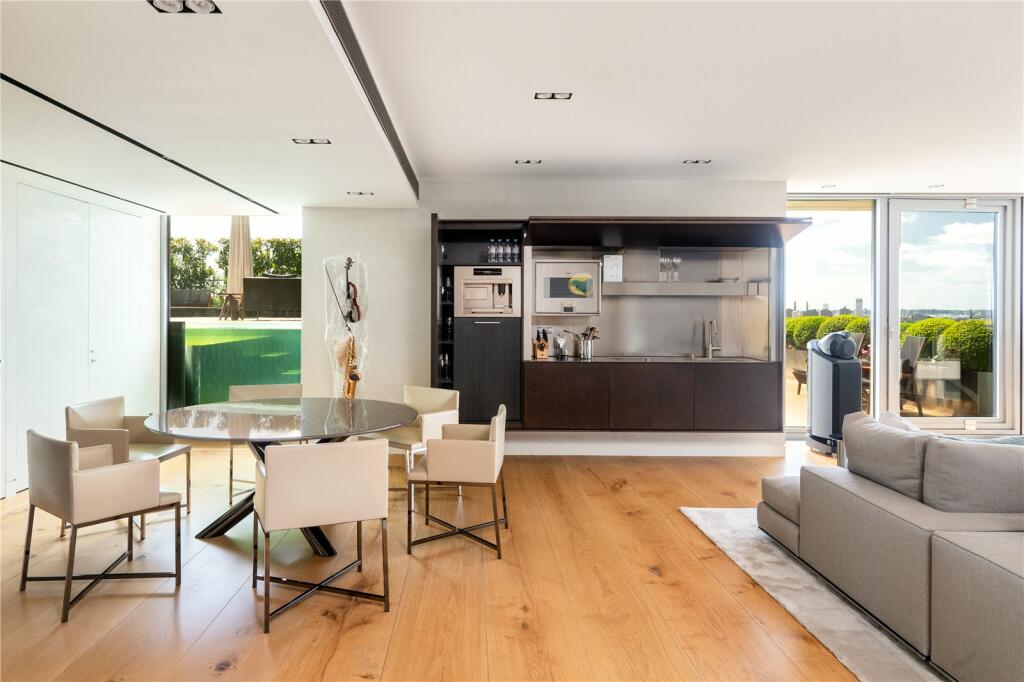 5 bedroom penthouse for sale in The Knightsbridge Apartments, 199 Knightsbridge, London, SW7